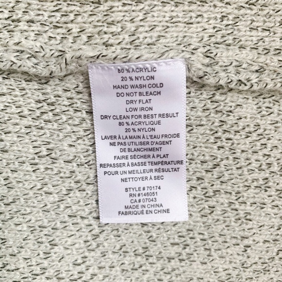 Monteau LA Knit Cardigan Vest - Picture 3 of 3